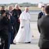 Retired Firefighter Sneaked Onto JFK Tarmac To Give Pope Francis His Business Card